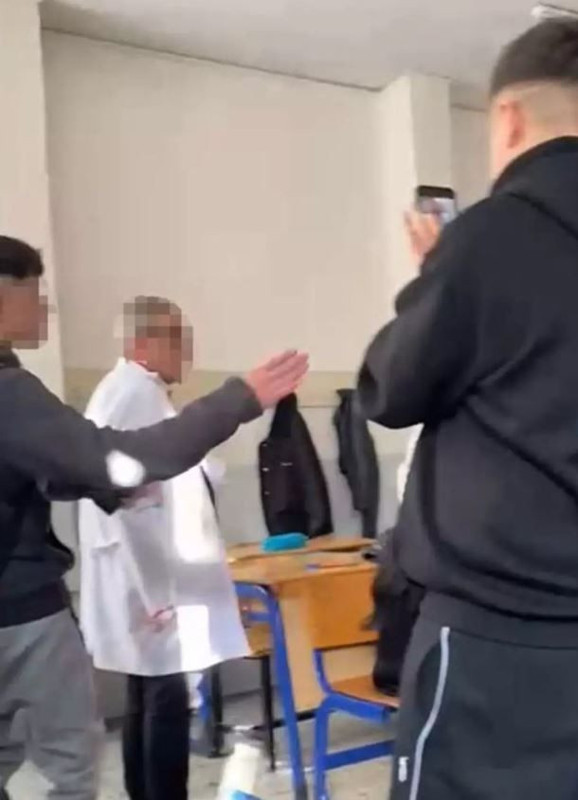 Lisedeki görüntüler çok tepki çekmişti! Öğretmen Canpolat sessizliğini bozdu - Resim: 3