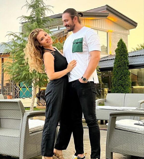 3 yıllık evlilikte mutsuz son! Şarkıcı Lara, İranlı eşi Mehdi Karimi'den boşanıyor - Resim: 5