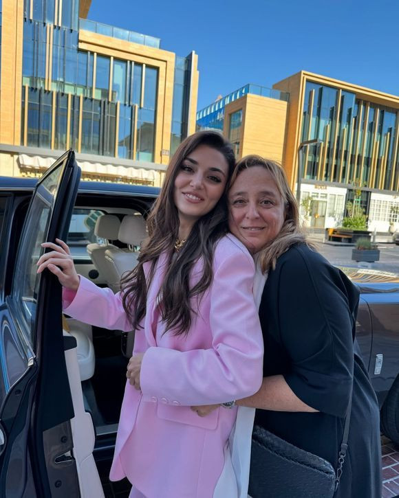 Hande Erçel'den şaşırtan Ayşe Barım hamlesi! ID İletişim'i tek kalemde sildi - Resim: 4