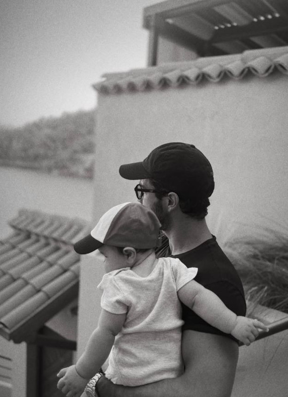 Kaan Yıldırım'dan yeni baba-oğul pozları! İşte minik Fikret Hakan'ın son hali! - Resim: 5