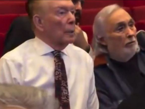 'Gırgıriye Müzikali'nde gergin anlar yaşamıştı! Müjdat Gezen hastaneden taburcu oldu, soluğu orada aldı! - Resim: 5