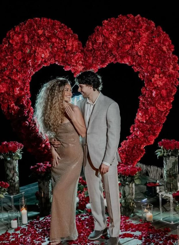 Baba olmanın mutluluğunu yaşamıştı! Milli futbolcu Ferdi Kadıoğlu'ndan kızıyla ilk poz geldi - Resim: 2