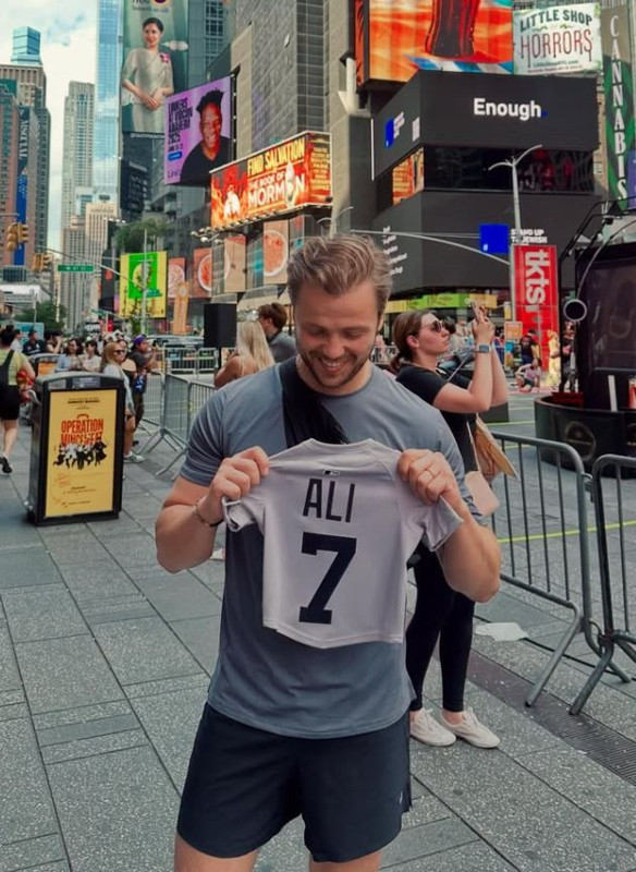 Tolga Sarıtaş'tan mutlu aile tablosu! Minik oğlu Ali ile pozlarını paylaştı - Resim: 4