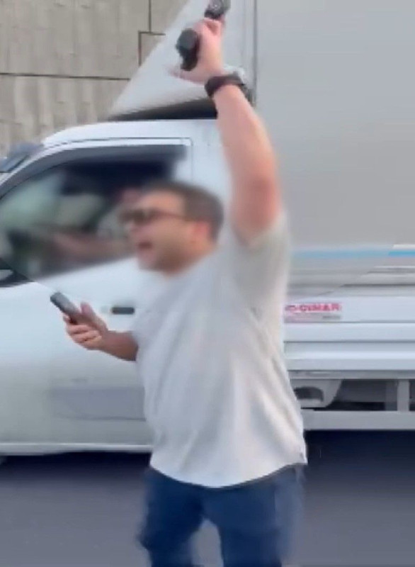Trafikte tartıştığı aracın önünü kesen polis havaya ateş açtı! Polis memurunun savunması pes dedirtti - Resim: 5