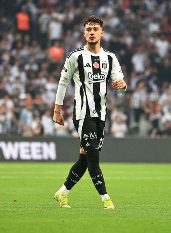 10 milyon euroluk hayal kırıklığı! Beşiktaşlı yıldız gemileri yaktı! Türkiye’den ayrılmak istiyor - Resim: 4