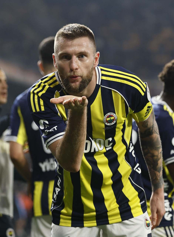 Transferin gözdesi olmuştu! Fenerbahçe’den yıldız futbolcunun gidişine izin yok! "Satışı söz konusu değil!" - Resim: 7