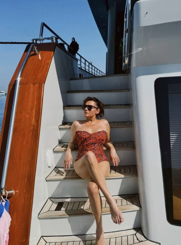 2 ayda iğne ipliğe dönmüştü! Değişimiyle şoke eden Deniz Seki'den cesur tekne pozları! Fit vücudunu gözler önüne serdi - Resim: 5