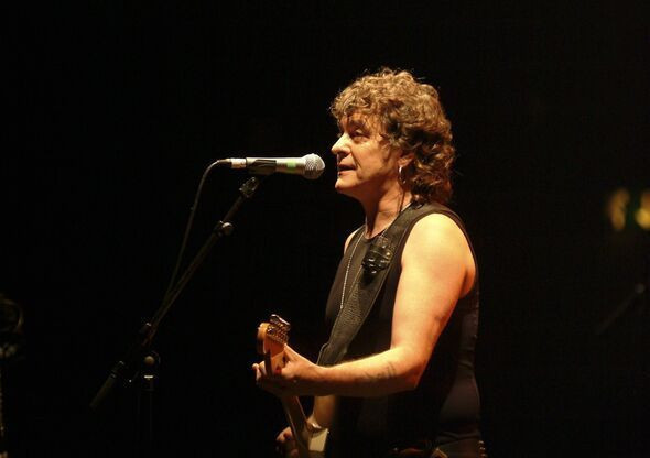 Ünlü müzisyenden acı haber! Kalp krizi sonucu hayatını kaybetti - Resim: 3