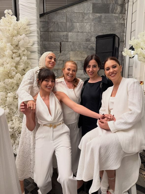 Kızılcık Şerbeti'ne veda eden Sıla Türkoğlu'dan şoke eden hamle! O iki ismi sildi - Resim: 8