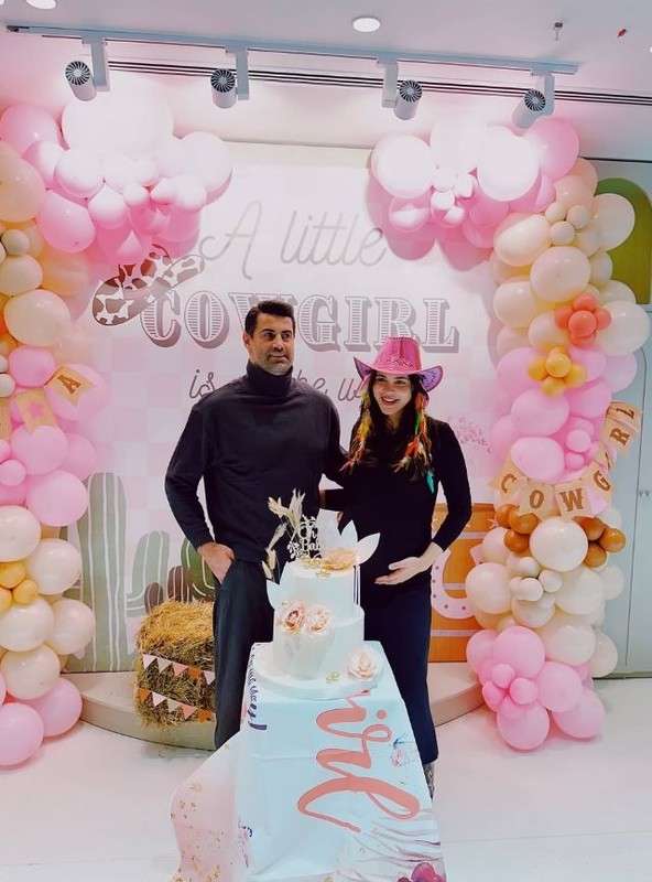 Zeynep Sever Demirel'e sürpriz baby shower partisi! Volkan Demirel ile pozlarını peş peşe paylaştı - Resim: 4