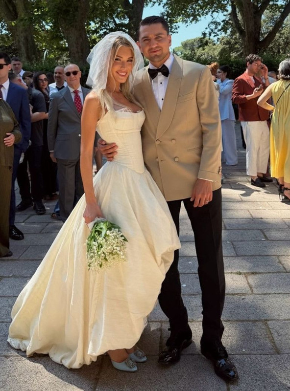 Cengiz Ünder ve Bilge Yenigül'den bebek müjdesi! İlk hamilelik pozları geldi - Resim: 2