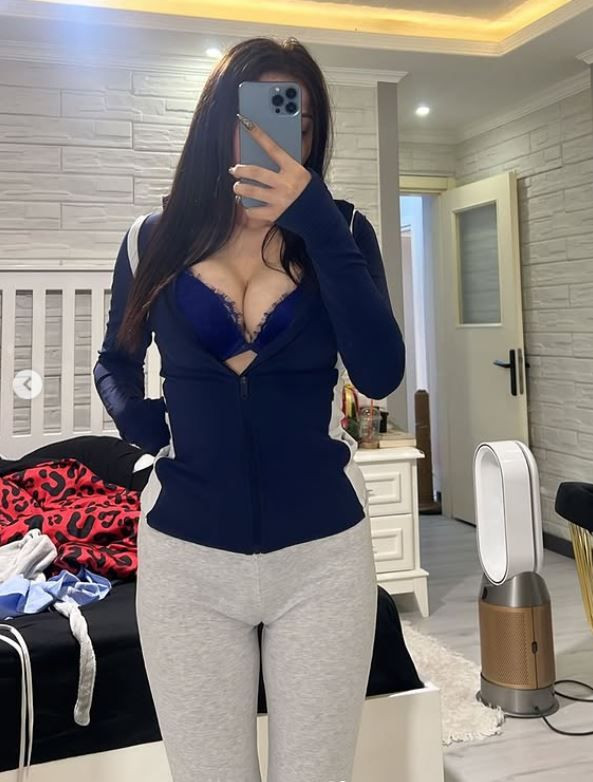 Ünlü OnlyFans fenomeni cerhawk, bugüne kadar kendisine yapılan en ilginç teklifi açıkladı: Karşılığında çok yüksek bir meblağ aldım - Resim: 10