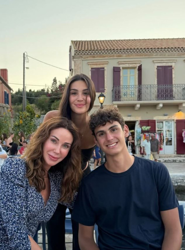 Demet Şener'den cesur tatil paylaşımı: Kim der ki 49 yaşında! - Resim: 4