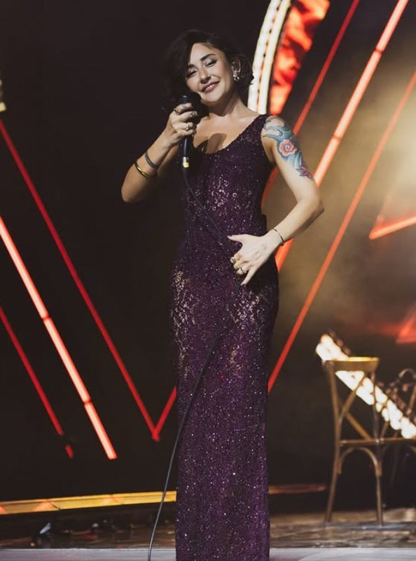 Evliliğini tek celsede sonlandırmıştı! Melek Mosso'dan duygulandıran gelinlik açıklaması - Resim: 4