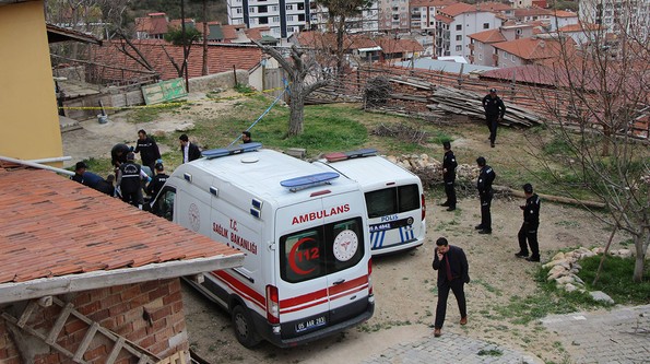 Amasya’da korkunç cinayet! Arkadaşını gözünü kırpmadan öldürdü - Resim : 1