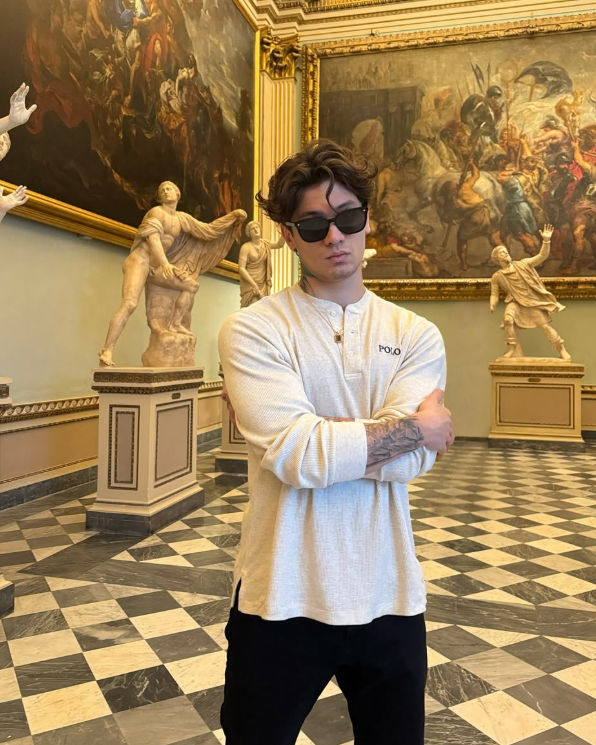 ÖZEL HABER/ Ünlü rapçi Çakal'a silahlı saldırı! Ameliyata alındı - Resim: 1