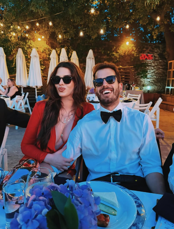 Derin Talu sevgilisiyle romantik karelerini paylaşmaya doyamadı! Yanak yanağa pozlarına beğeni yağdı - Resim: 2