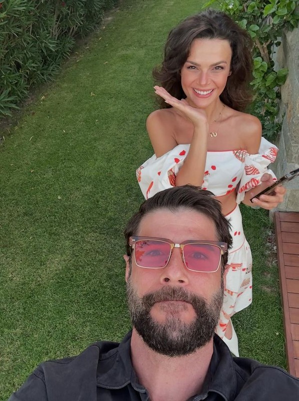 Sessiz sedasız evlenmişlerdi! Sinem Ünsal ile Berk Cankat'ın aşk dolu tatilinden kareler - Resim: 2