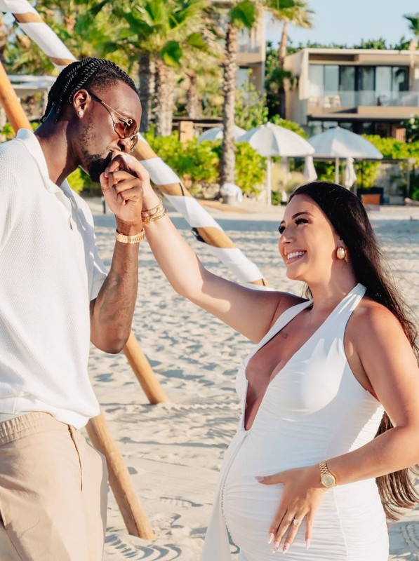 Beşiktaş'ın yeni transferi Tammy Abraham'dan romantik teklif! 2 çocuğunun annesiyle evlenmek için hazırlanıyor - Resim: 3