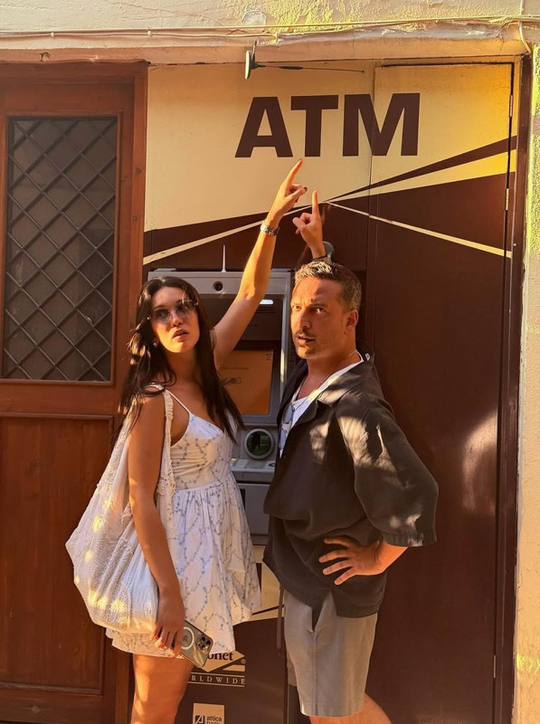Hazal Subaşı ile Oğuzhan Koç'un aşk dolu tatili! Romantik pozları büyük beğeni topladı - Resim: 4