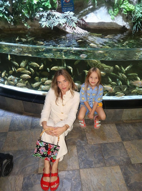 Müge Boz ve Caner Erdeniz'in yeni tatil rotası belli oldu! Sosyal medya hesabından mutlu aile pozlarını paylaştı - Resim: 4