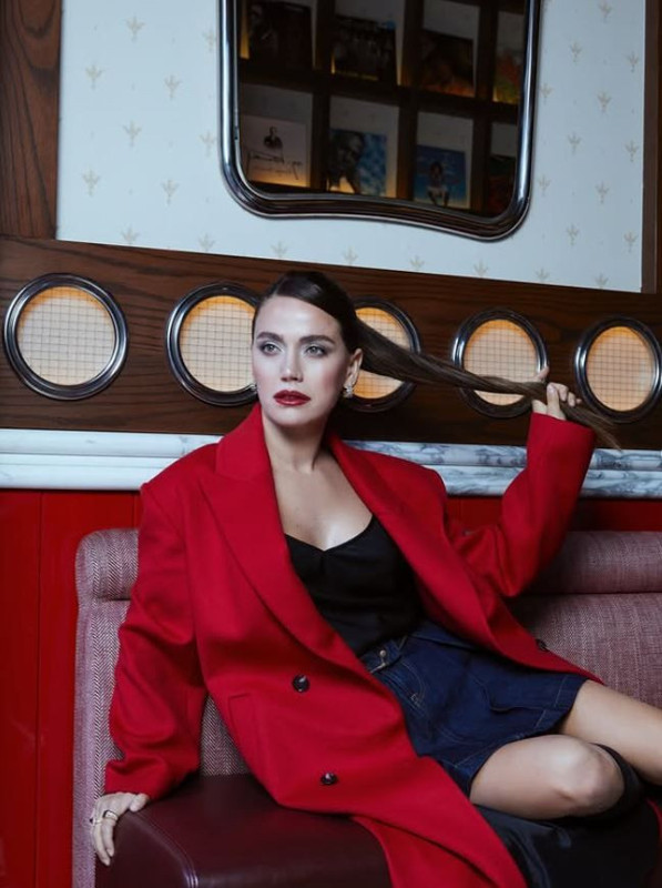 Ceyda Ateş zayıflık takıntısıyla herkesi şoke etti: Kemiklerim kuma batıyordu! - Resim: 9