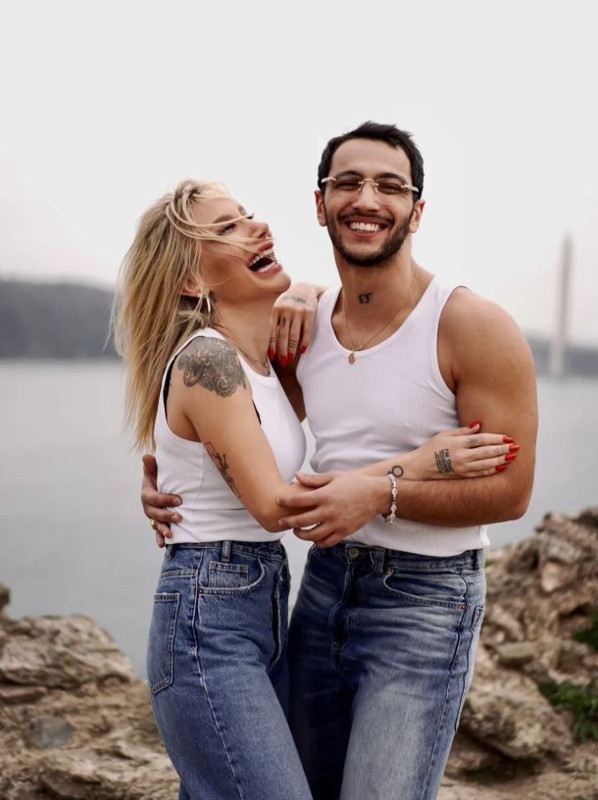 İrem Derici sahnede itiraf etti! "Şu an köpek gibi istiyorum" - Resim: 3