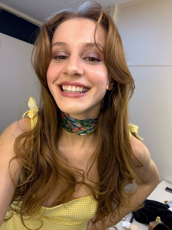 Ahsen Eroğlu'ndan dikkat çeken estetik çıkışı! "Bu çok bıçak sırtı bir konu" - Resim: 1