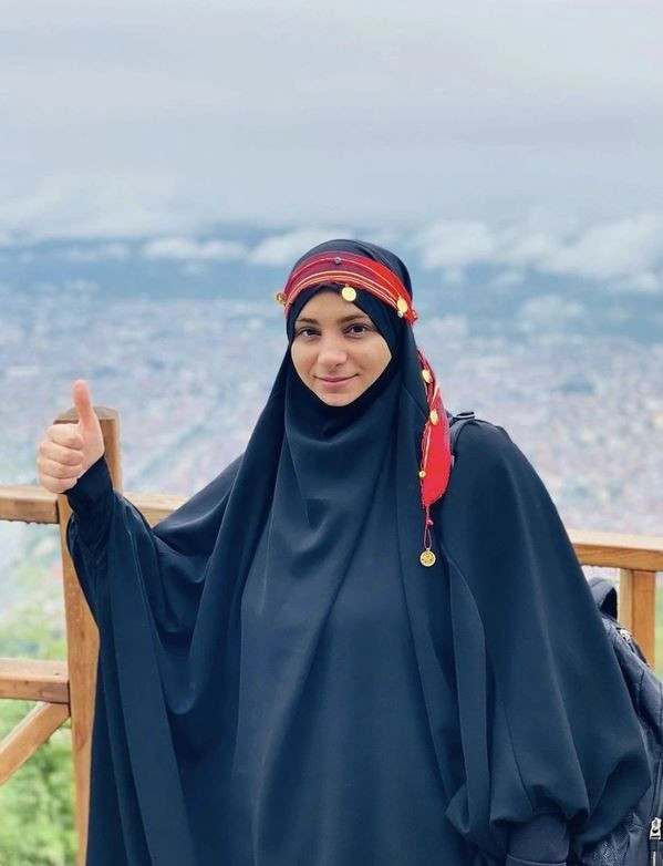 Tesettürden çıktı, estetik yaptırdı! Popstar Özlem Güneş'in son halini görenler tanıyamadı! - Resim: 7
