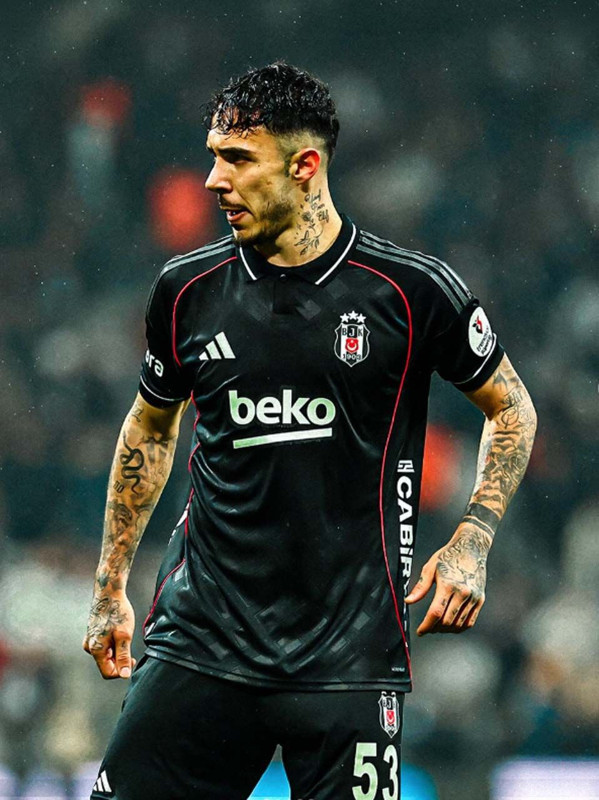 Fenerbahçe transferde gemileri yaktı! Beşiktaş’ın yıldızını istiyor! Sezon sonu masaya oturulacak - Resim: 7