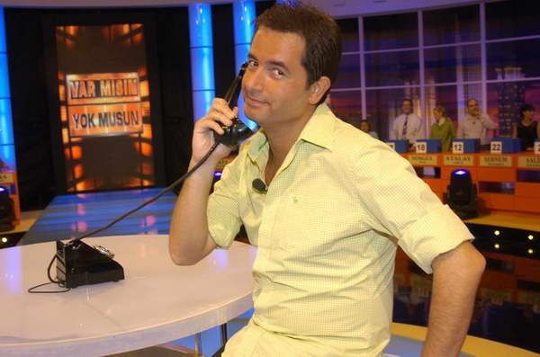 Fenomen yarışma ‘Var Mısın Yok Musun’ geri dönüyor! Yeni sunucusu belli oldu - Resim: 2