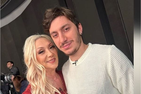 Ölümüyle ilgili korkunç ifadeler ortaya çıkmıştı! Güllü'nün oğlundan annesinin mezarı başında dikkat çeken uyarı geldi - Resim: 5