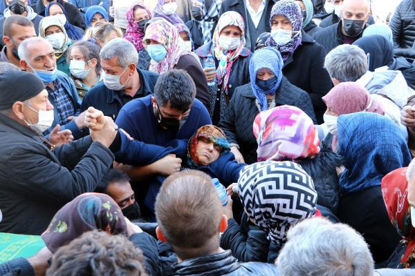 Samuray kılıcıyla öldürülen Başak, Ankara'da son yolculuğuna uğurlandı... - Resim : 3
