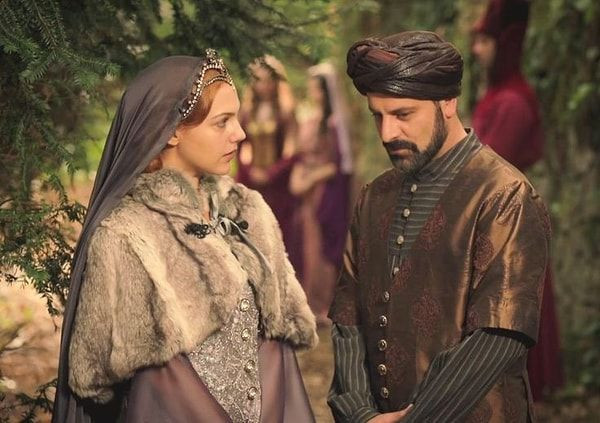 Ozan Güven’e sahnede sürpriz misafir! Kucağına atladı - Resim: 6