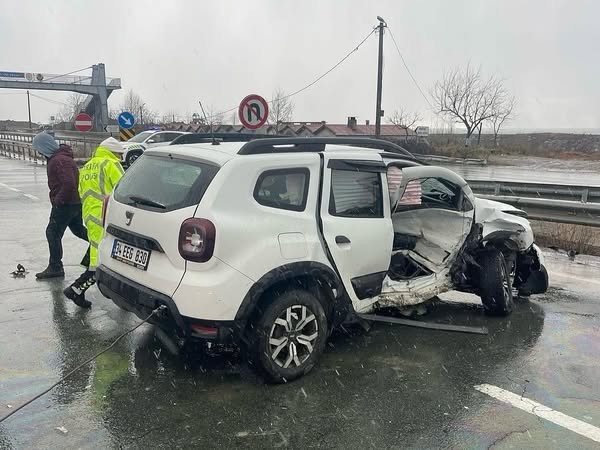 CHP'li milletvekili trafik kazası geçirdi: Hastaneye kaldırıldı - Resim : 1