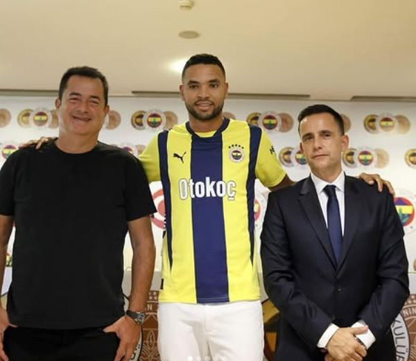 Fenerbahçe'de şok ayrılık! Yıldız futbolcu gidiyor - Resim: 15