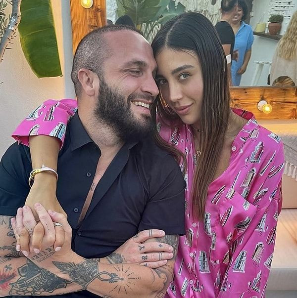 Berkay Şahin üçüncü kez baba oldu! Doğum sonrası aile pozlarını paylaştı - Resim: 6