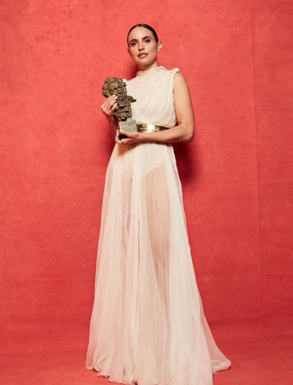 Ünlü oyuncu hayatını kaybetti. Kanser ile savaşıyordu - Resim: 4