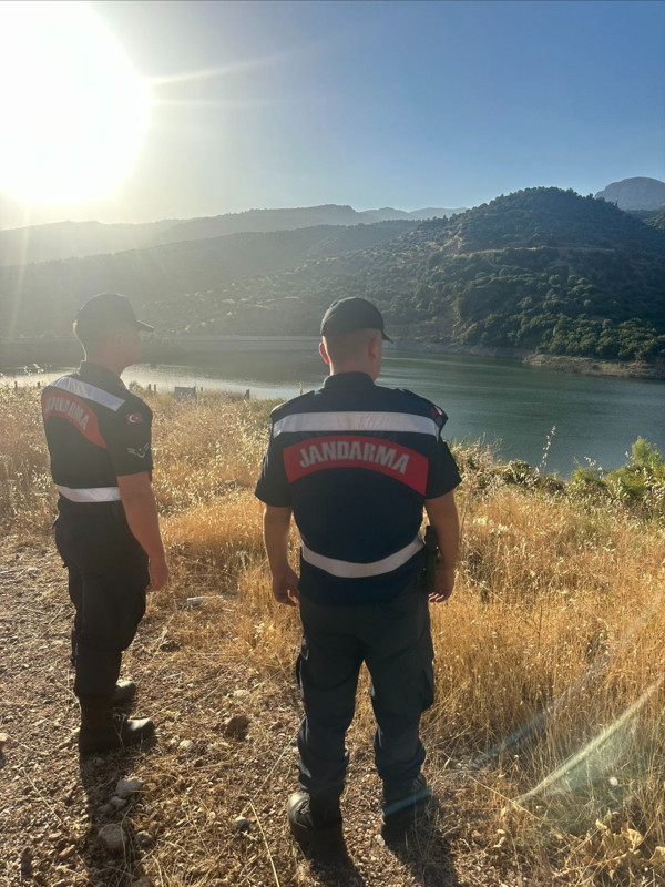 Aydın Köşk’te jandarma sulama göletlerinde boğulma ve ormanlık alanda yangın riskine karşı vatandaşları uyardı - Resim: 3