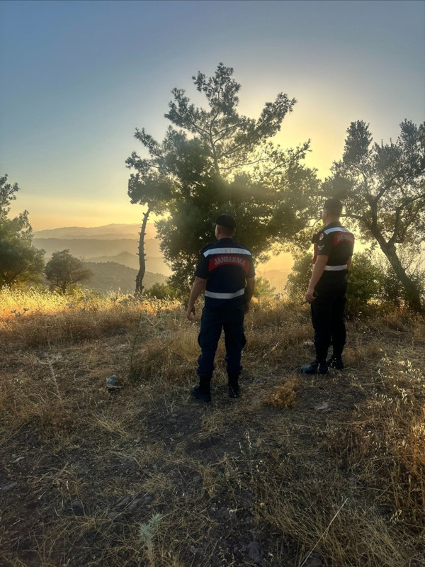 Aydın Köşk’te jandarma sulama göletlerinde boğulma ve ormanlık alanda yangın riskine karşı vatandaşları uyardı - Resim: 2