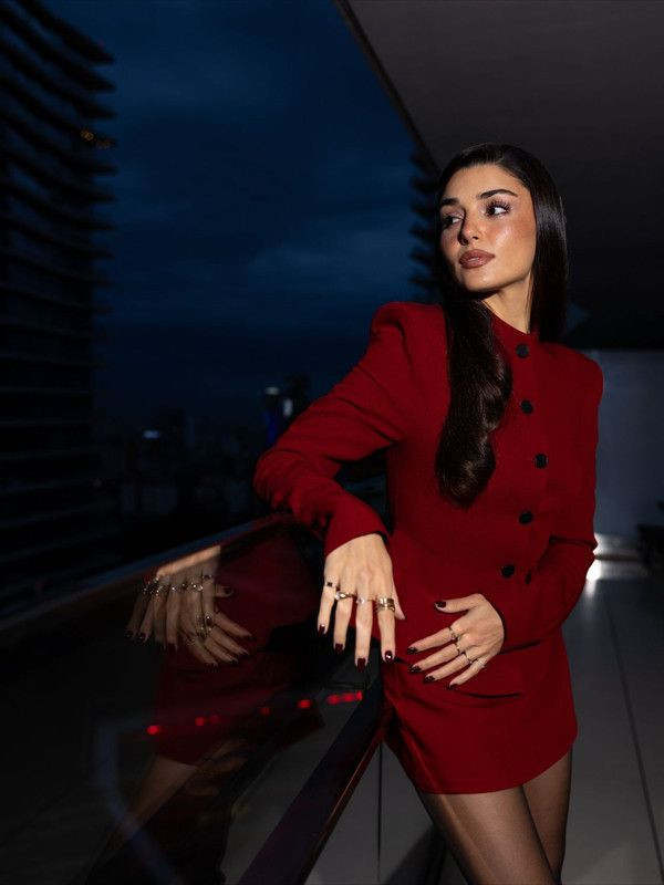 Hande Erçel sorusuna Nurseli İdiz'den beklenmedik yanıt! - Resim: 2