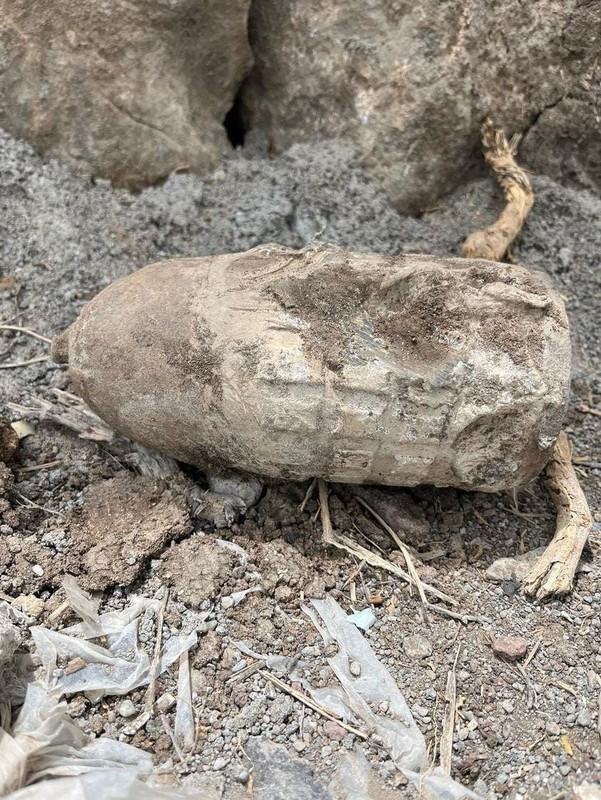 Kars’ta inşaat kazısında bulundu! Gören işçiler hemen ekiplere haber verdi - Resim: 3