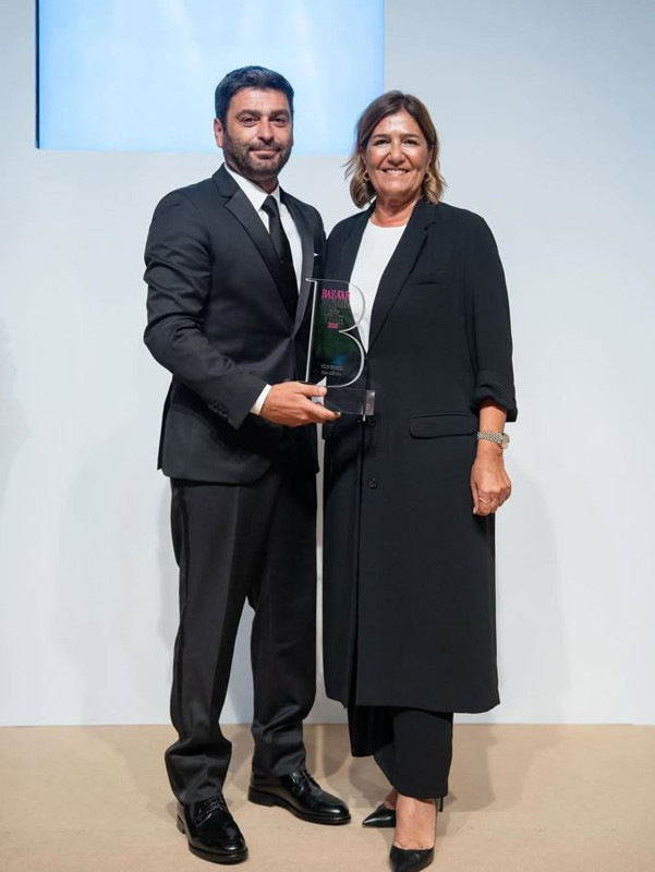 Uzak Şehir'in Cihan'ı Ozan Akbaba'ya prestijli ödül! “Yılın Erkeği” seçildi - Resim: 3