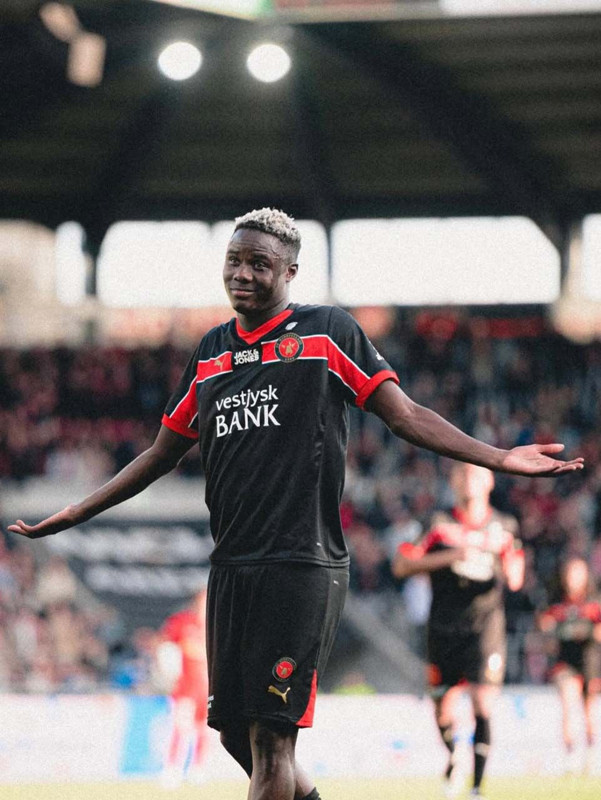 25 maçta 18 gol, 3 asist yapmıştı! Fenerbahçe yeni gol makinesini buldu! 13 milyon euroluk yıldız transfer listesine girdi - Resim: 5