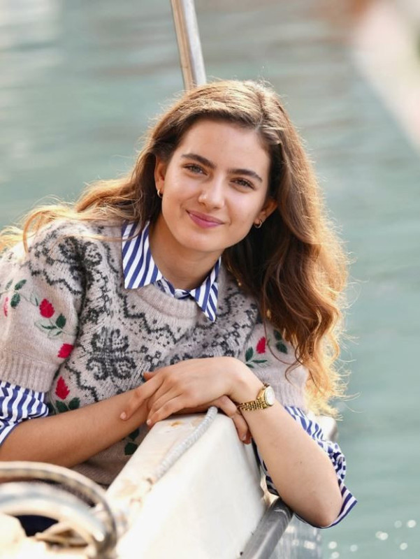 Taşacak Bu Deniz'in Eleni'si Ava Yaman makyajlı haliyle olay oldu! Takipçilerini ikiye böldü - Resim: 2