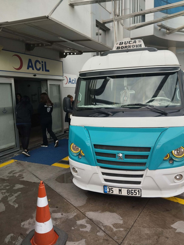 Hastaneye gidiyordu: Dolmuşta doğum yaptı - Resim: 2