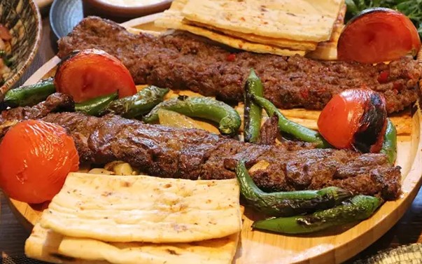 Adana'da hayvanların hepsi teker teker hazır edildi! Bu sene hedef 400 tonu bulmak! Tüm Türkiye'ye çağrı yapıldı - Resim: 5