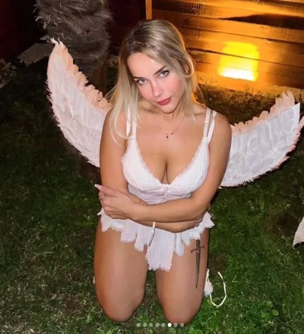 En çok kazanan Türk OnlyFans fenomenleri arasındaydı! Gizem Bağdaçiçek'in kırmızı bikinili pozları takipçilerinin yüreğini hoplattı - Resim: 43