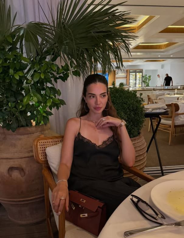 Melisa Aslı Pamuk'tan 91 milyon TL'lik şov! Tek pozuyla lüks yaşantısını gözler önüne serdi - Resim: 7