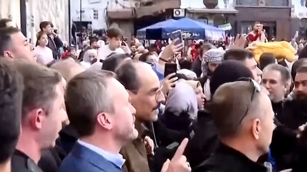 MİT Başkanı İbrahim Kalın Şam'da! Emevi Camii'nde namaz kıldı - Resim : 1